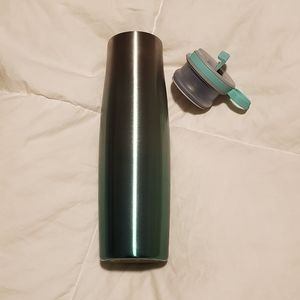 CamelBak Brook Vacuum Insulated .6L Water Bottle